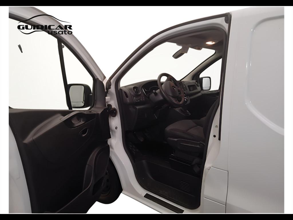 RENAULT Trafic IV 27 2019 - trafic T27 2.0 dci 120cv L1H1 Ice