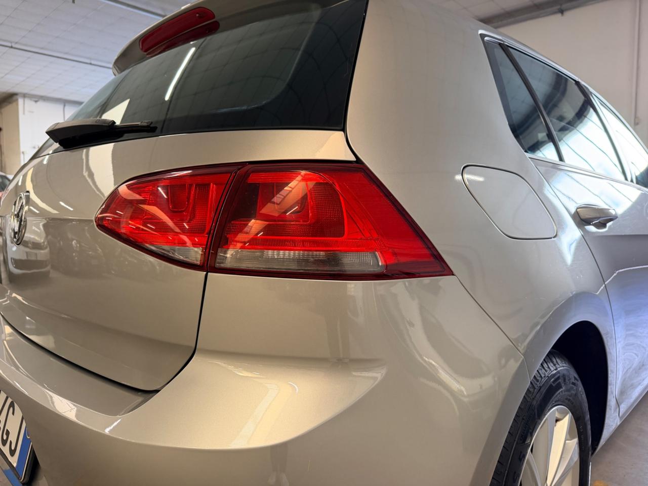 Volkswagen Golf 1.6 TDI 5p. Highline BlueMotion Technology