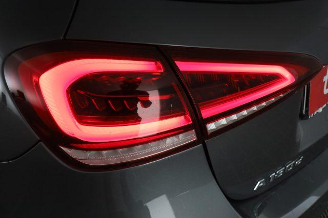 MERCEDES-BENZ A 180 A 180 d Automatic Business Extra