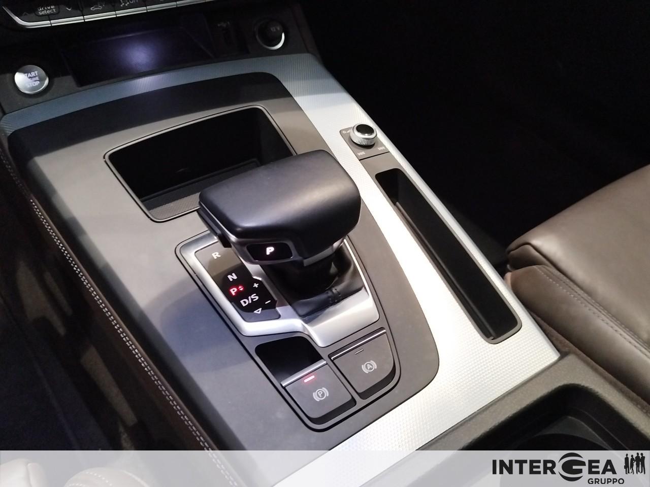 AUDI Q5 Sportback 50 2.0 tfsi e Edition One