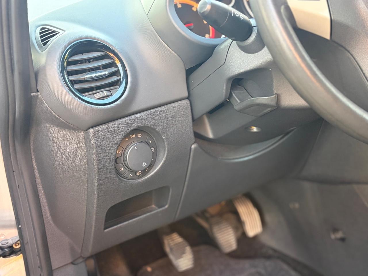 Opel Corsa 1.3 CDTI 75CV neopatentati Enjoy