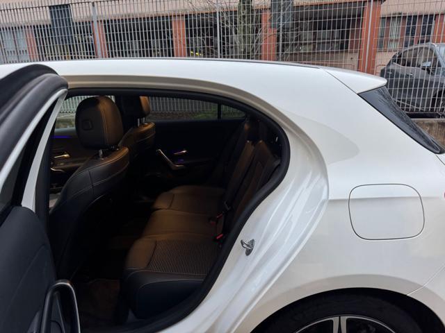 MERCEDES-BENZ A 180 d Automatic Business Extra NAVI+RETR.