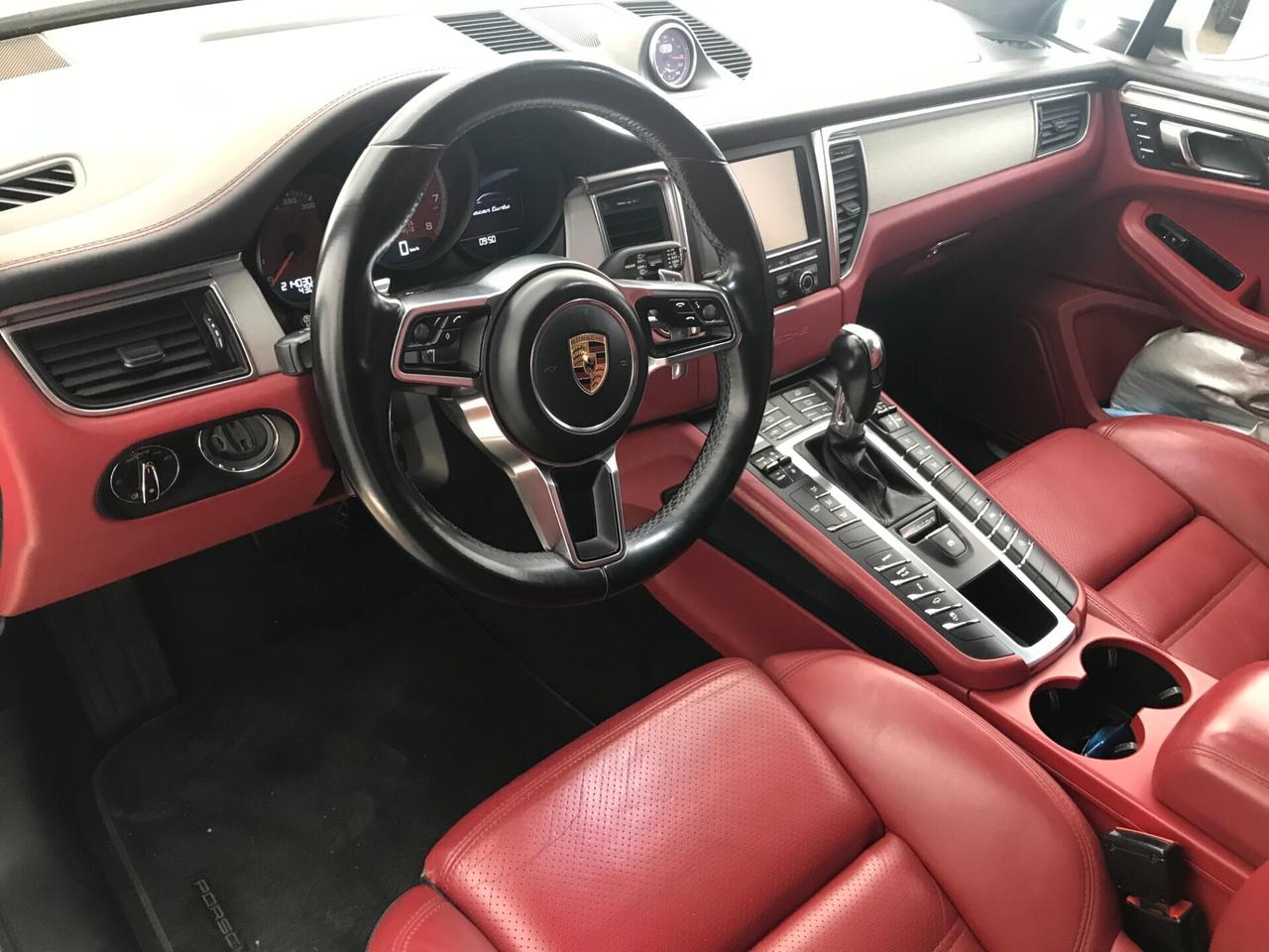 Porsche Macan 3.6 Turbo V6 400cv service Porsche