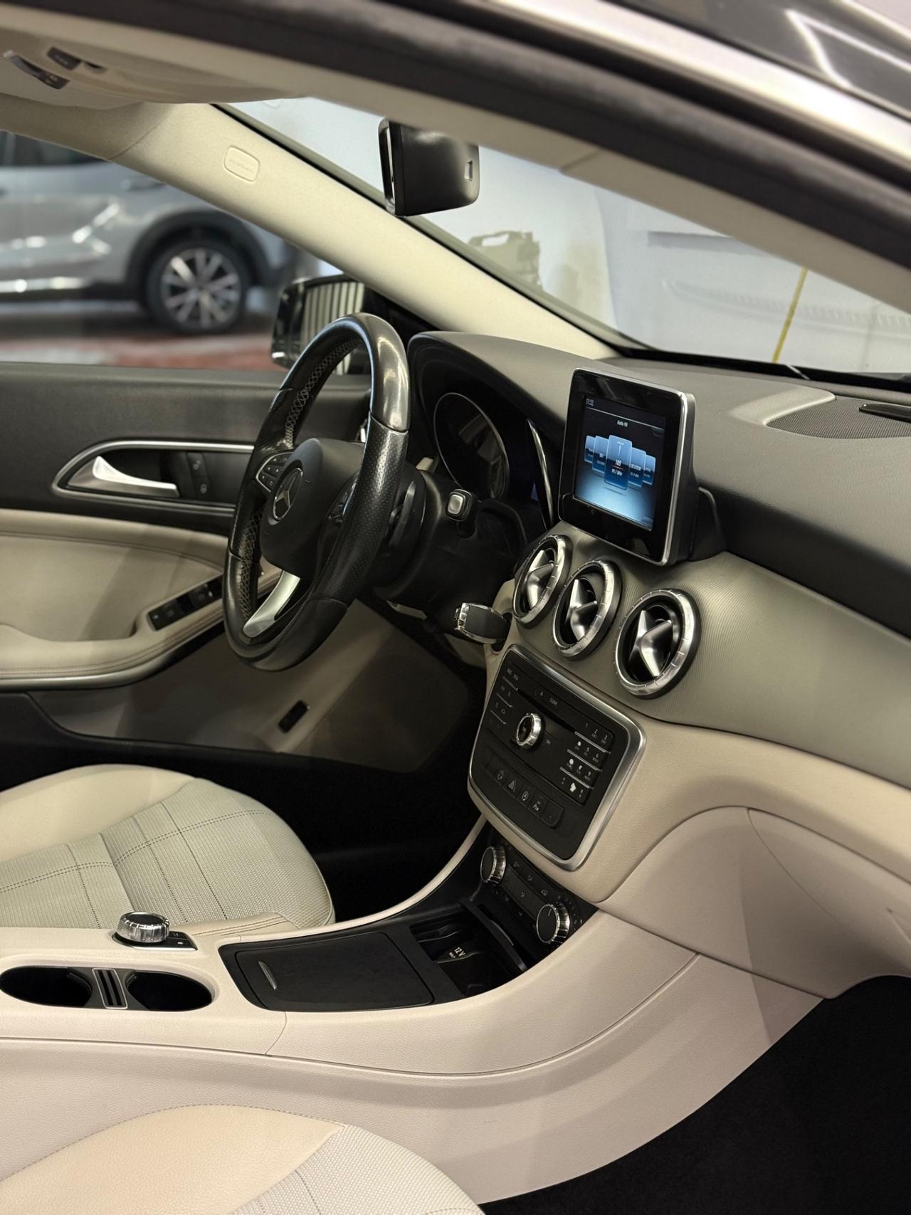 Mercedes-benz CLA 200d Shooting Brake Automatic Sport