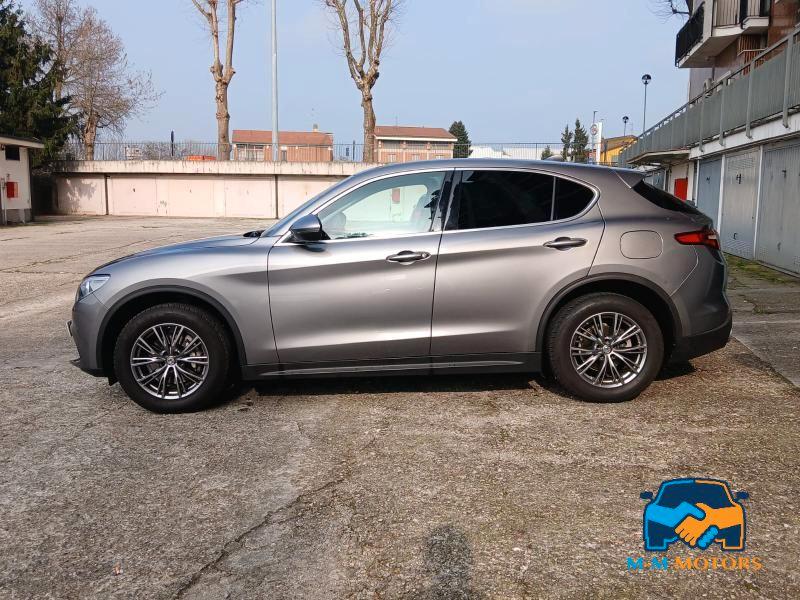 Alfa Romeo Stelvio 2.2 t Executive Q4 210cv auto