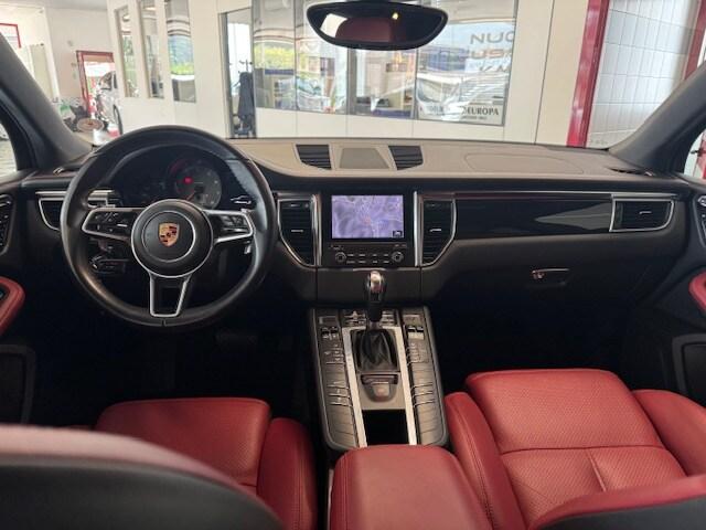 PORSCHE Macan 3.0 S