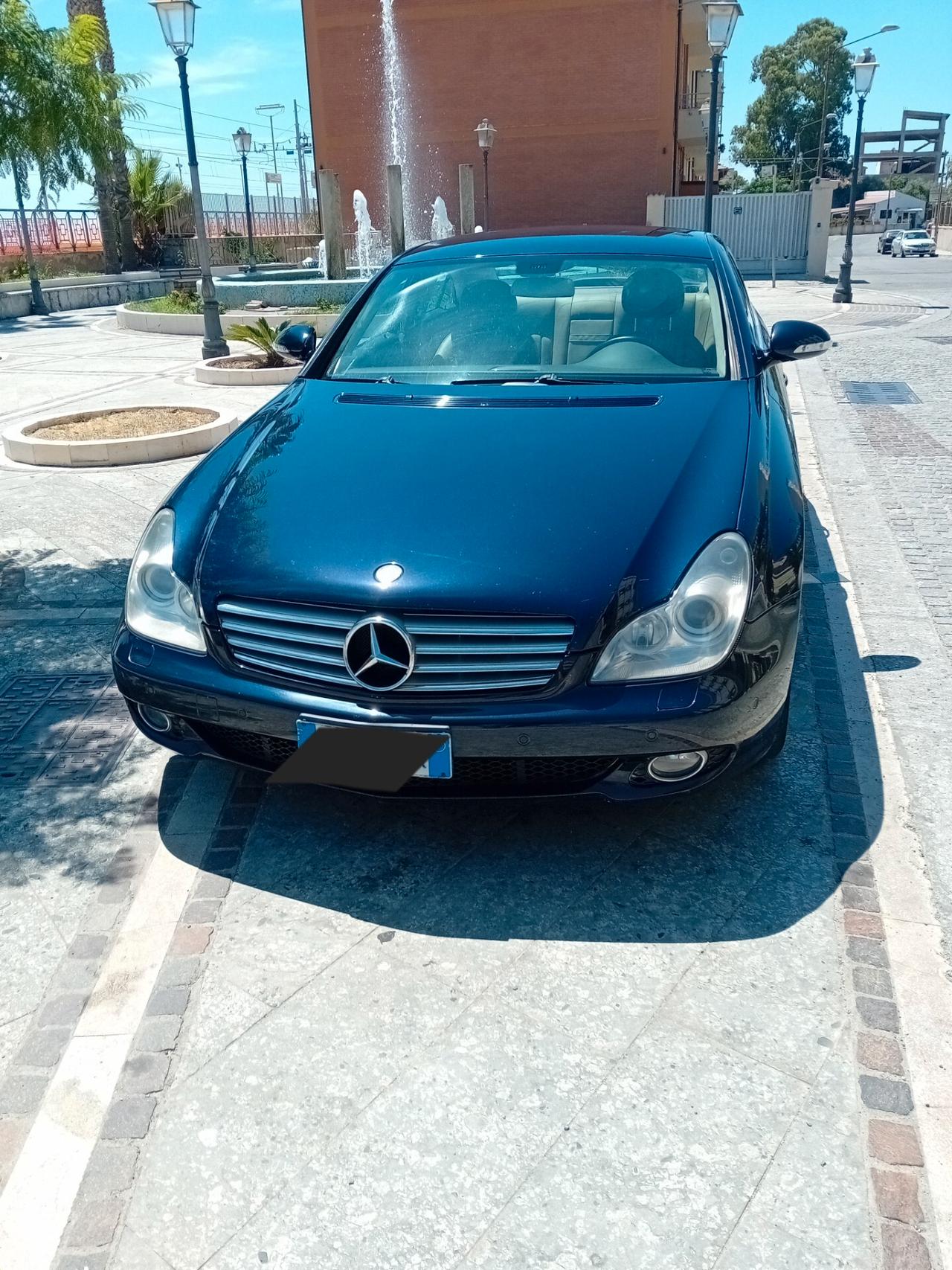 Mercedes-benz 320 cls