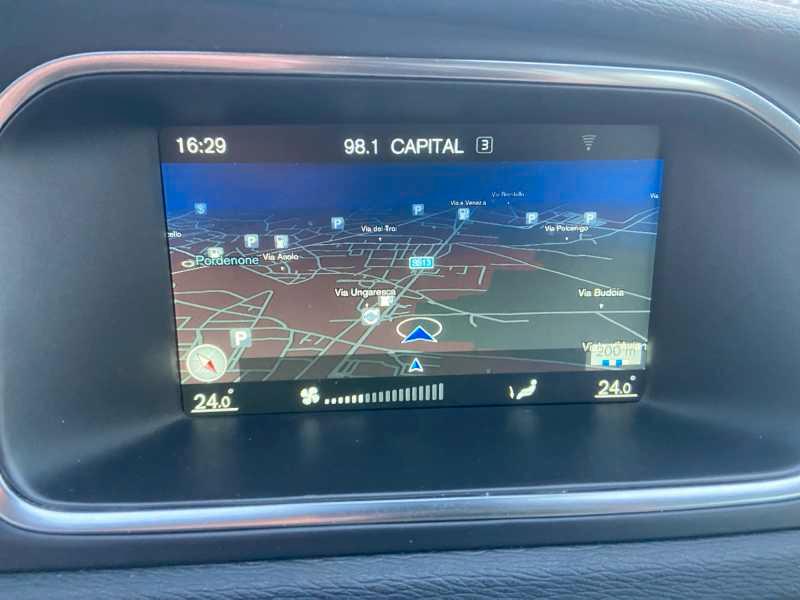 VOLVO V40 D2 Volvo Ocean Race