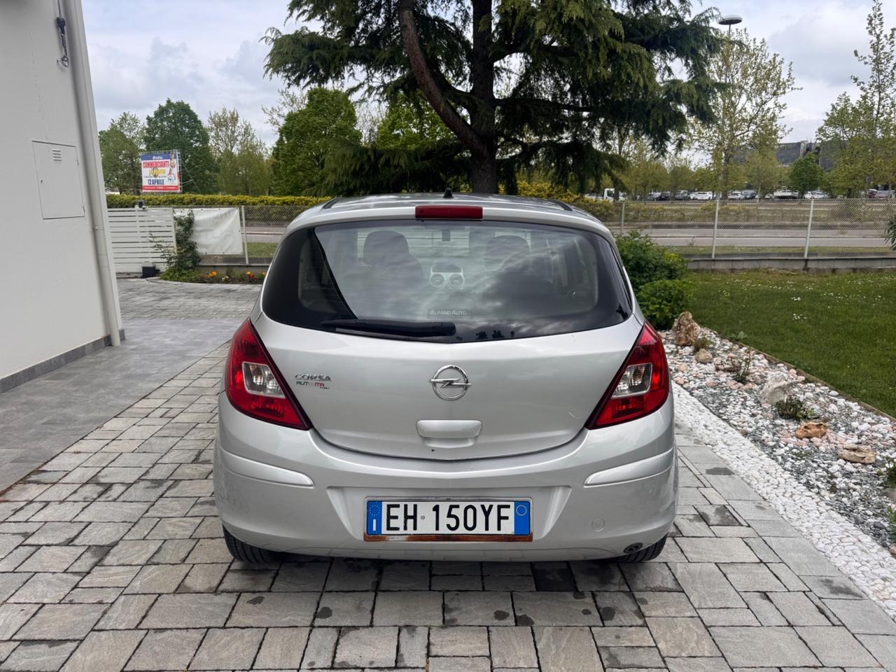 Opel Corsa 1.2 85CV 5 porte GPL Elective OK NEOPATENTATI