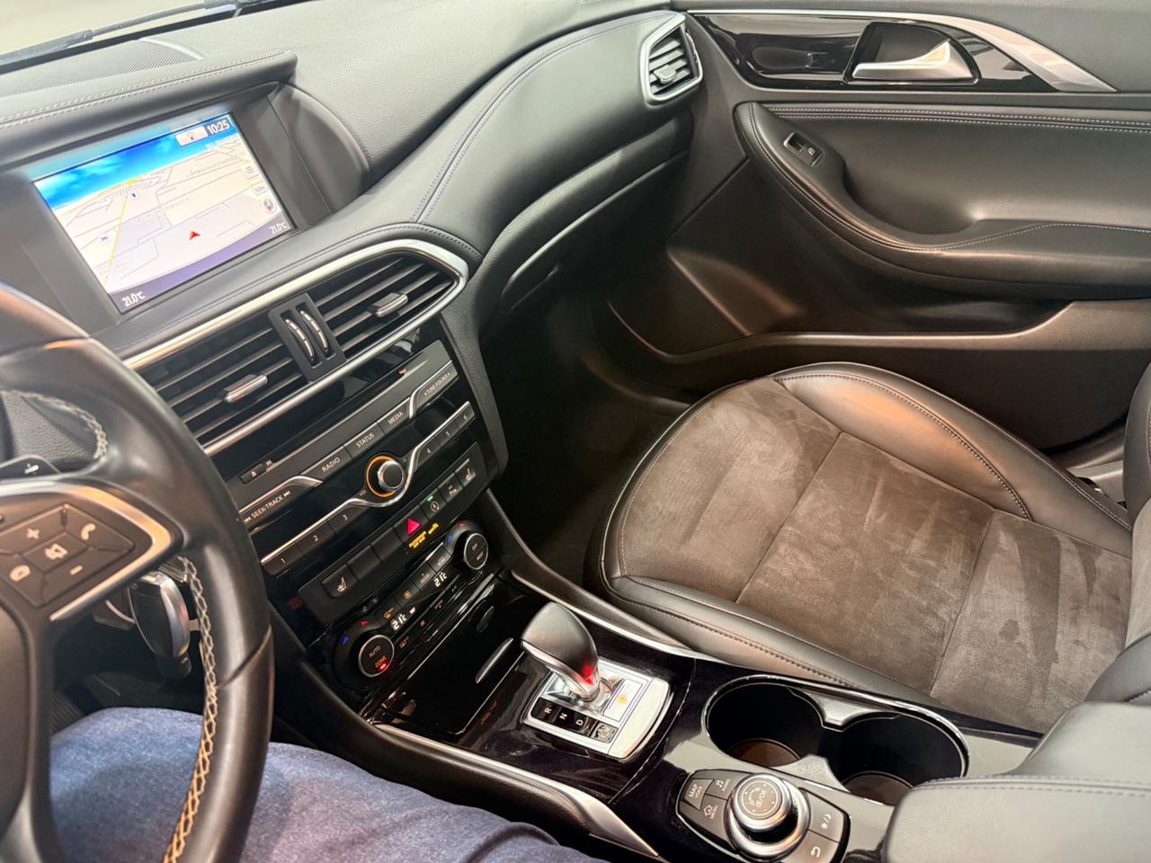 Infiniti Q30 1.5 diesel DCT Premium OK NEOPATENTATI