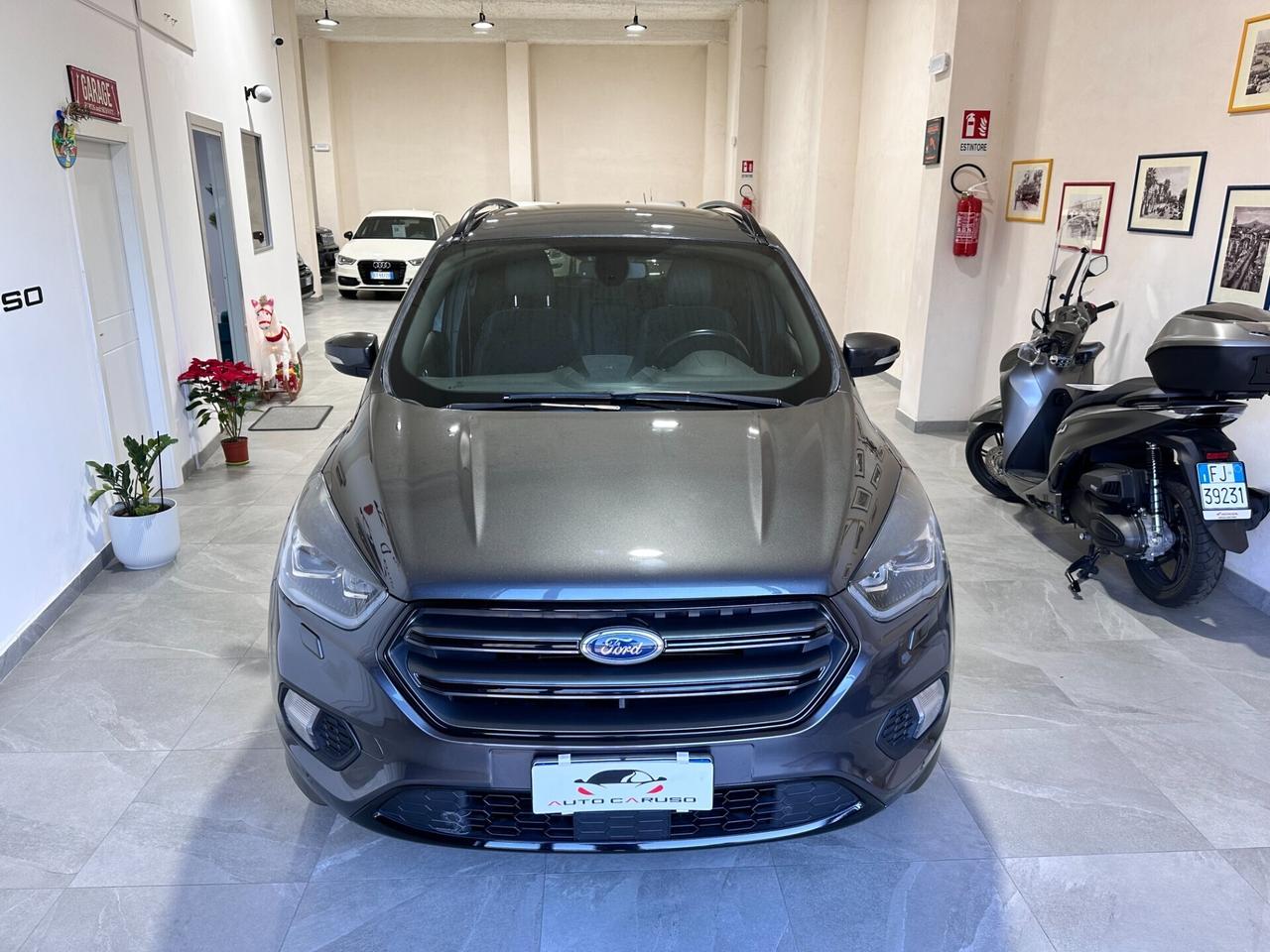 Ford Kuga 1.5 TDCI 120 CV ST-Line - CAMERA - NAVI
