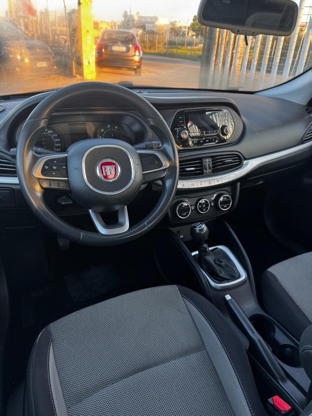 Fiat Tipo 1.6 Mjt 4 porte Opening Edition