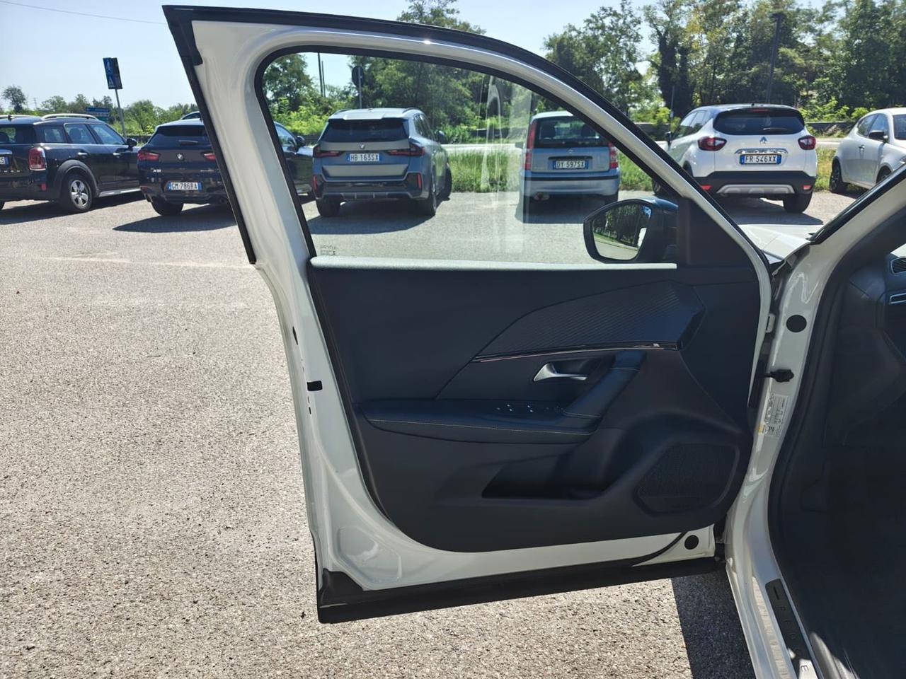 Peugeot 2008 GT Line 1.5 Blue HDI 130 #11855