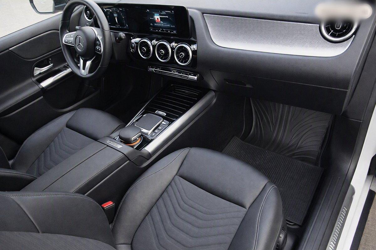 MERCEDES GLA 200 d Automatic Sport