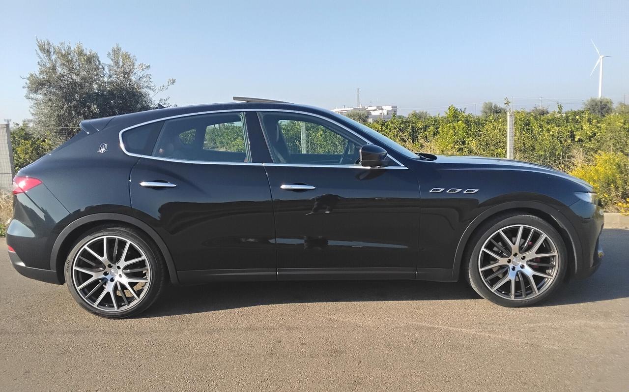 Maserati Levante V6 Diesel AWD Nerissimo Edition