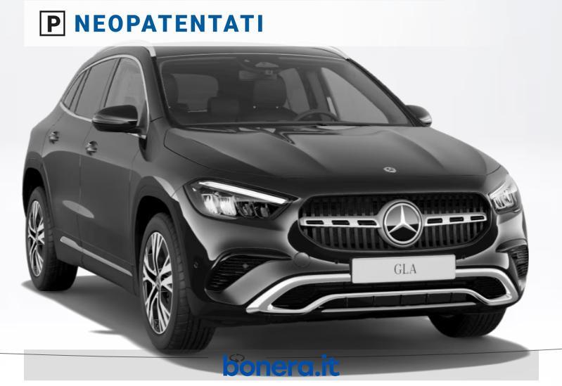 Mercedes GLA 180 180 Progressive Extra 7G-DCT