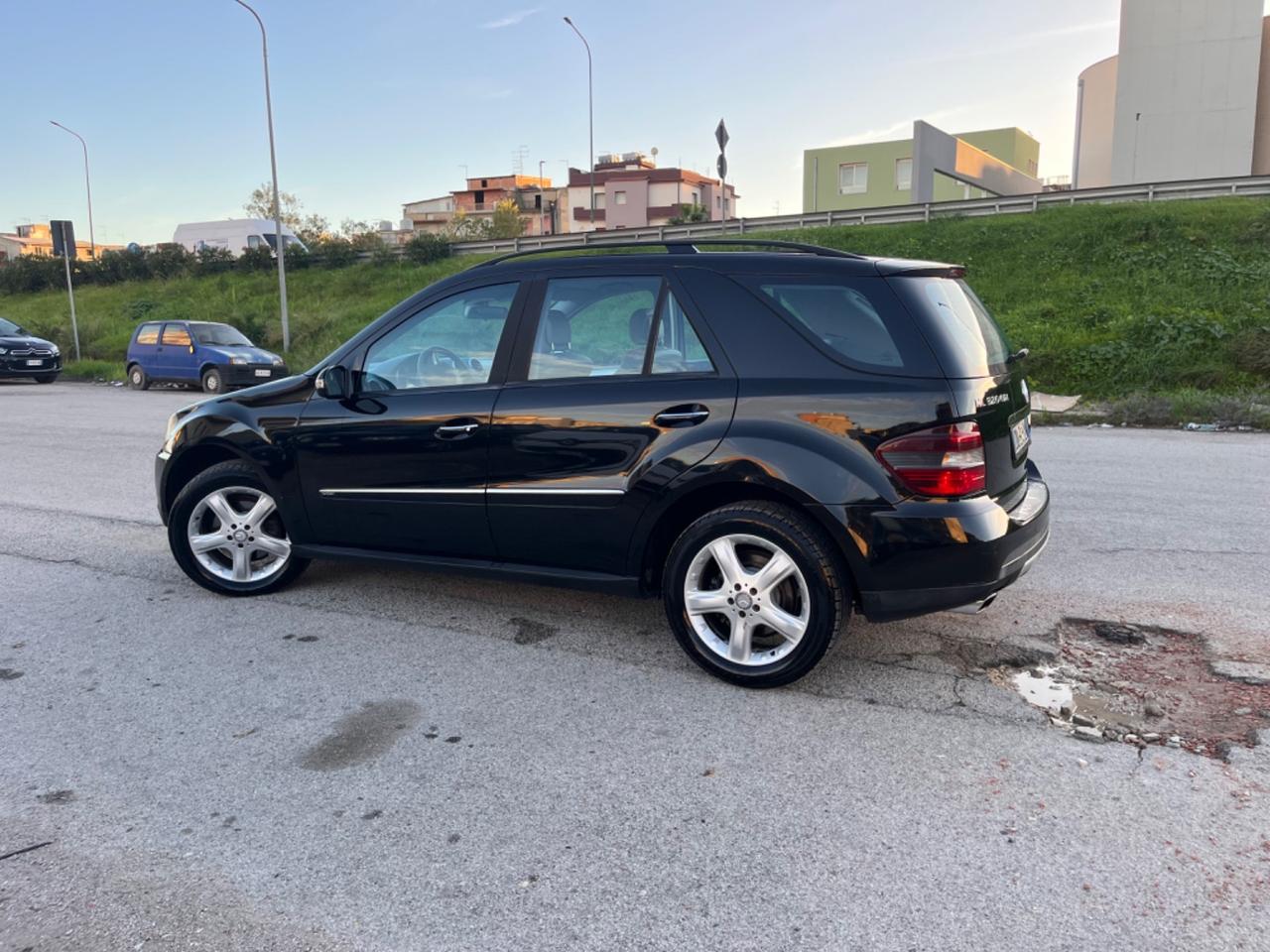 Mercedes ML 320 Sport 11/2007 tagliandata