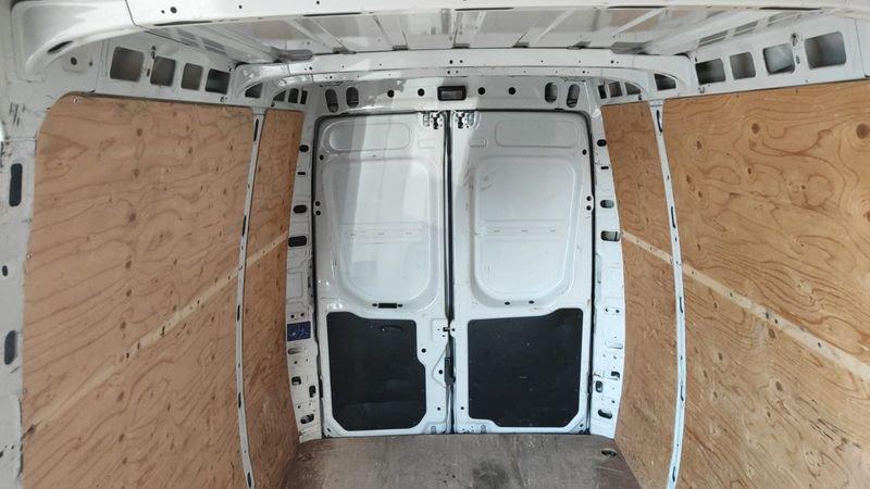 Iveco Daily Daily 33S14HV 2.3 HPT PM-SL-TM Furgone