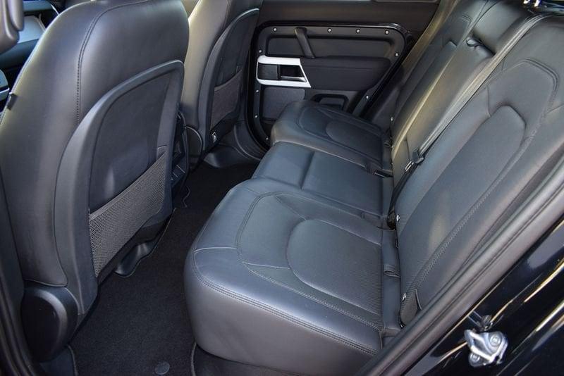 Land Rover Defender Defender 110 3.0D I6 200 CV AWD Auto SE