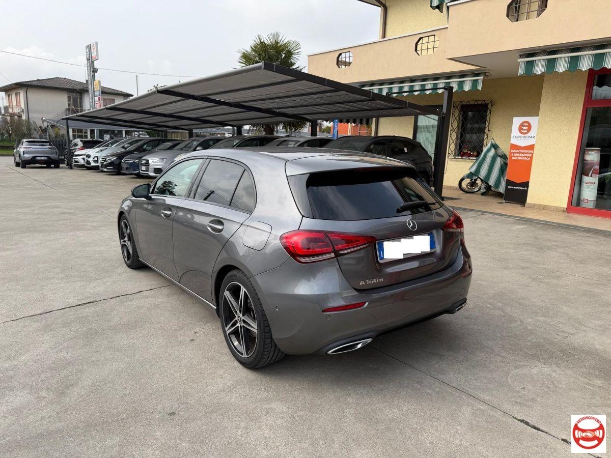 MERCEDES - Classe A A 180 d Sport auto