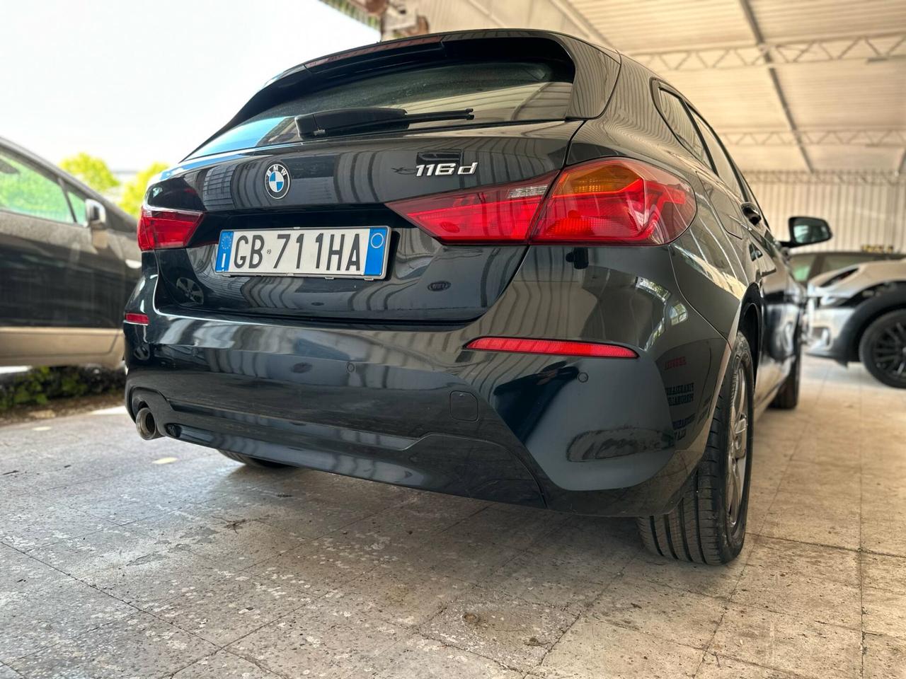 Bmw 116 116d 5p. Advantage auto
