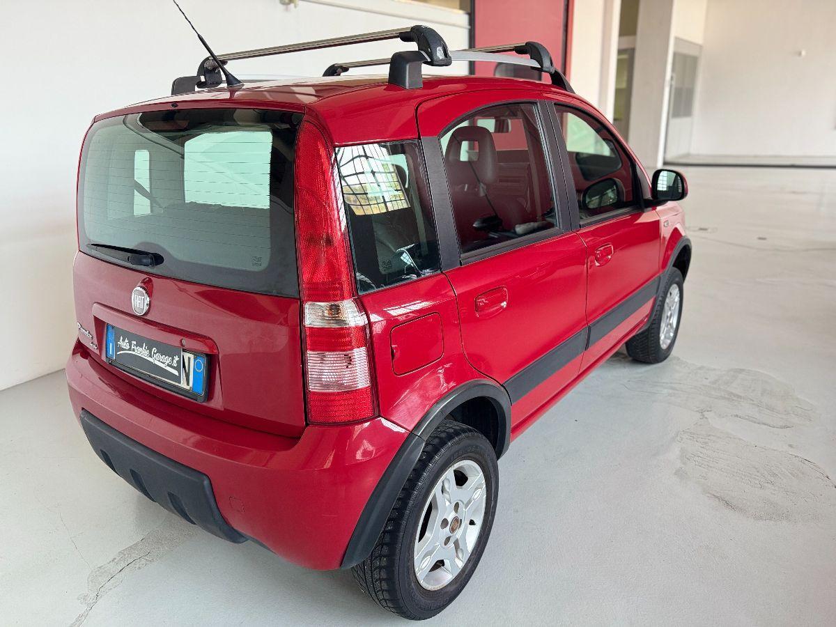 FIAT - Panda - 1.3 MJT 16V DPF 4x4 Climbing