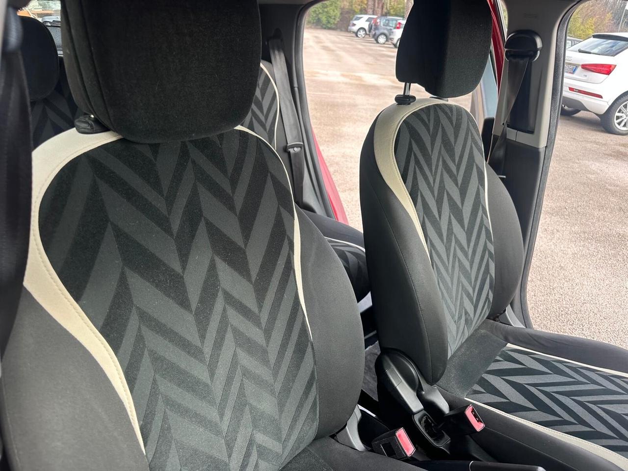 Lancia Ypsilon 1.3 MJT 16V 95 CV 5 porte S&S Gold NEOPATENTATI