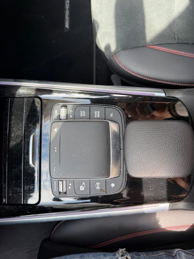 MERCEDES-BENZ GLB 200 d Automatic 4Matic Premium