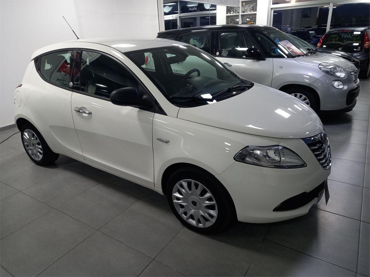 LANCIA YPSILON 1.2 ECOCHIC * IMPIANTO GPL DI SERIE * MOLTO BELLA