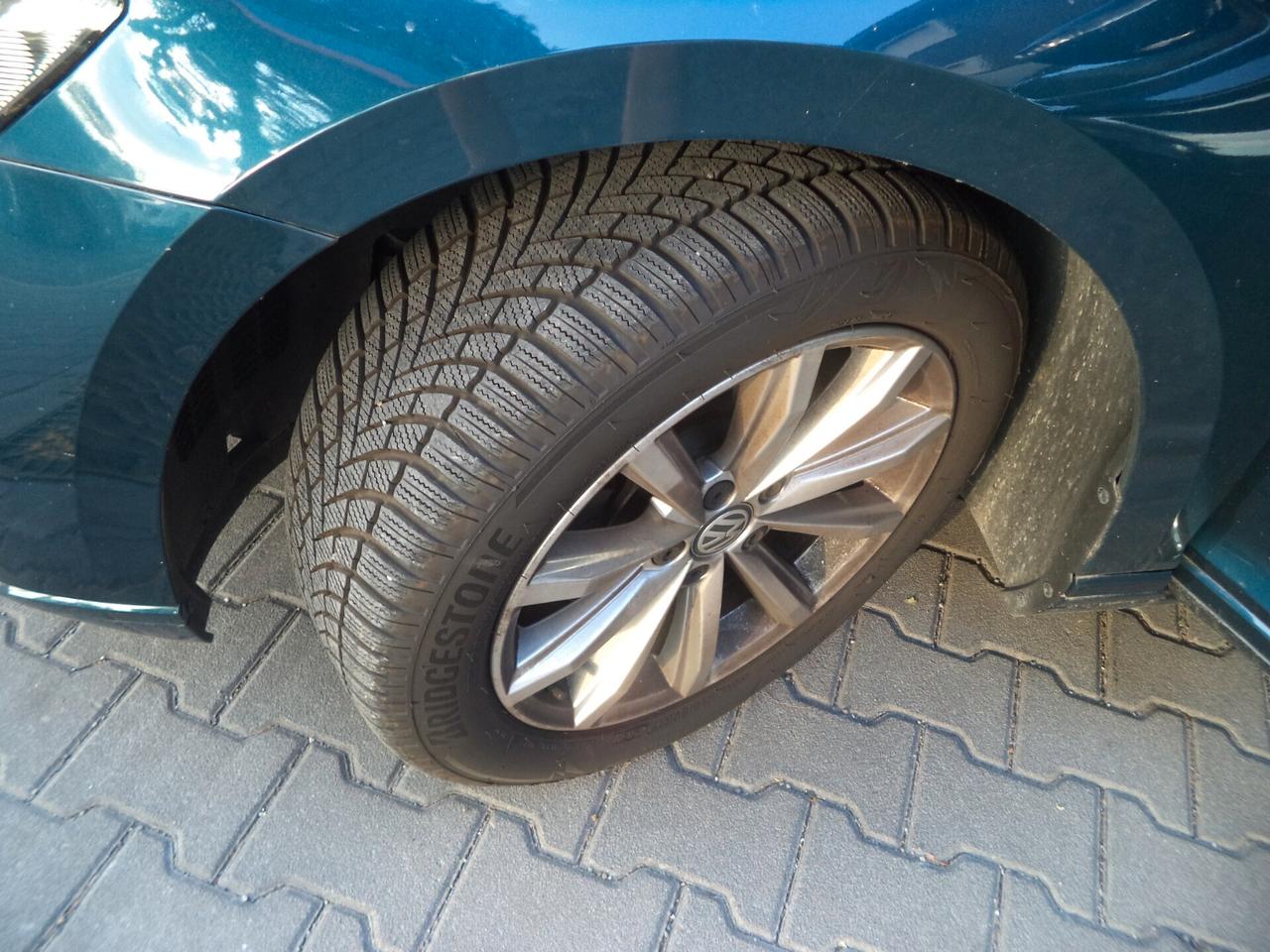 Volkswagen Passat Variant 1.6 TDI SCR DSG Business BMT