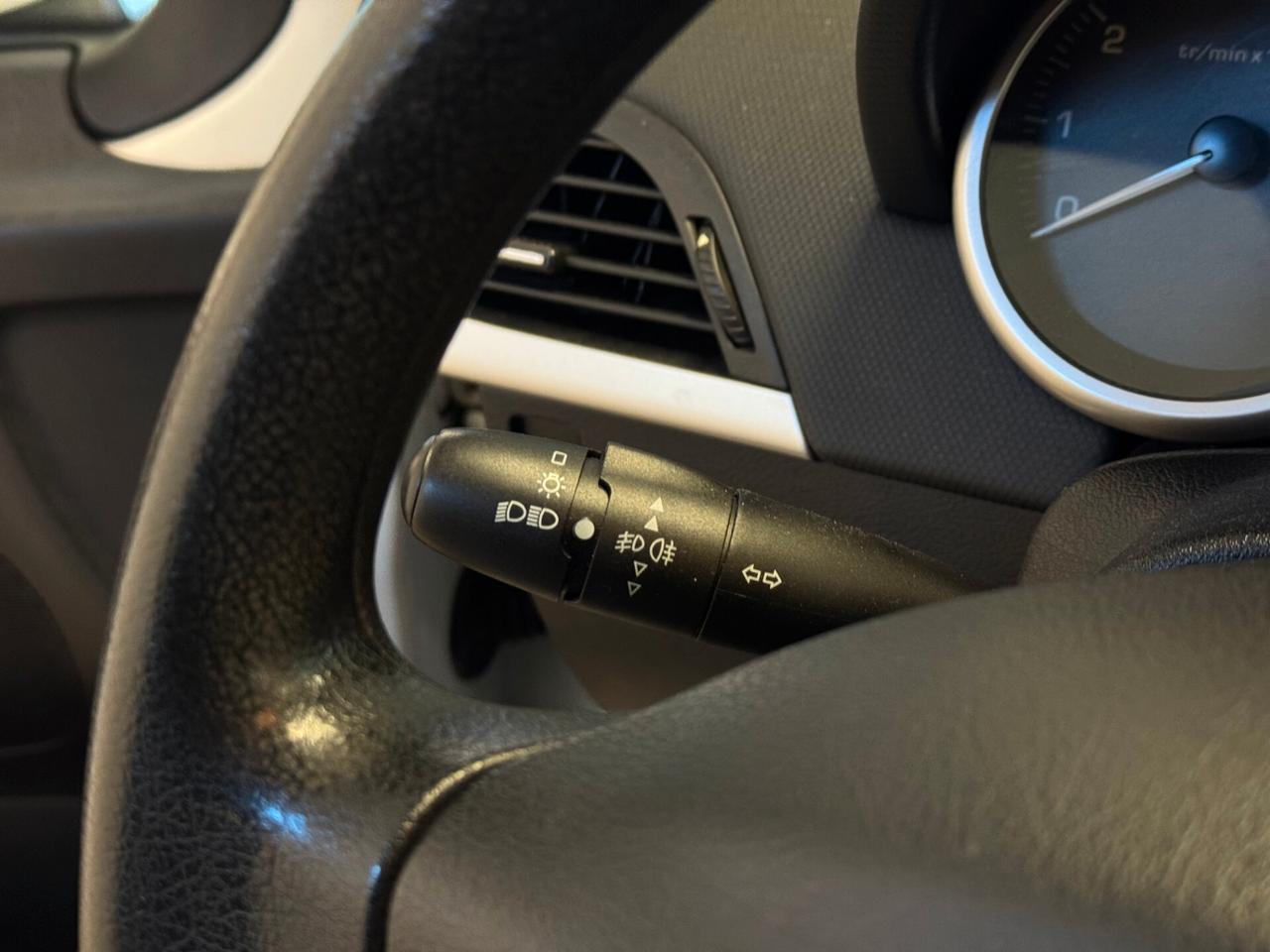 PEUGEOT 207 Plus 1.4cc 75CV 5p. BENZINA/GPL NEOPATENTATI