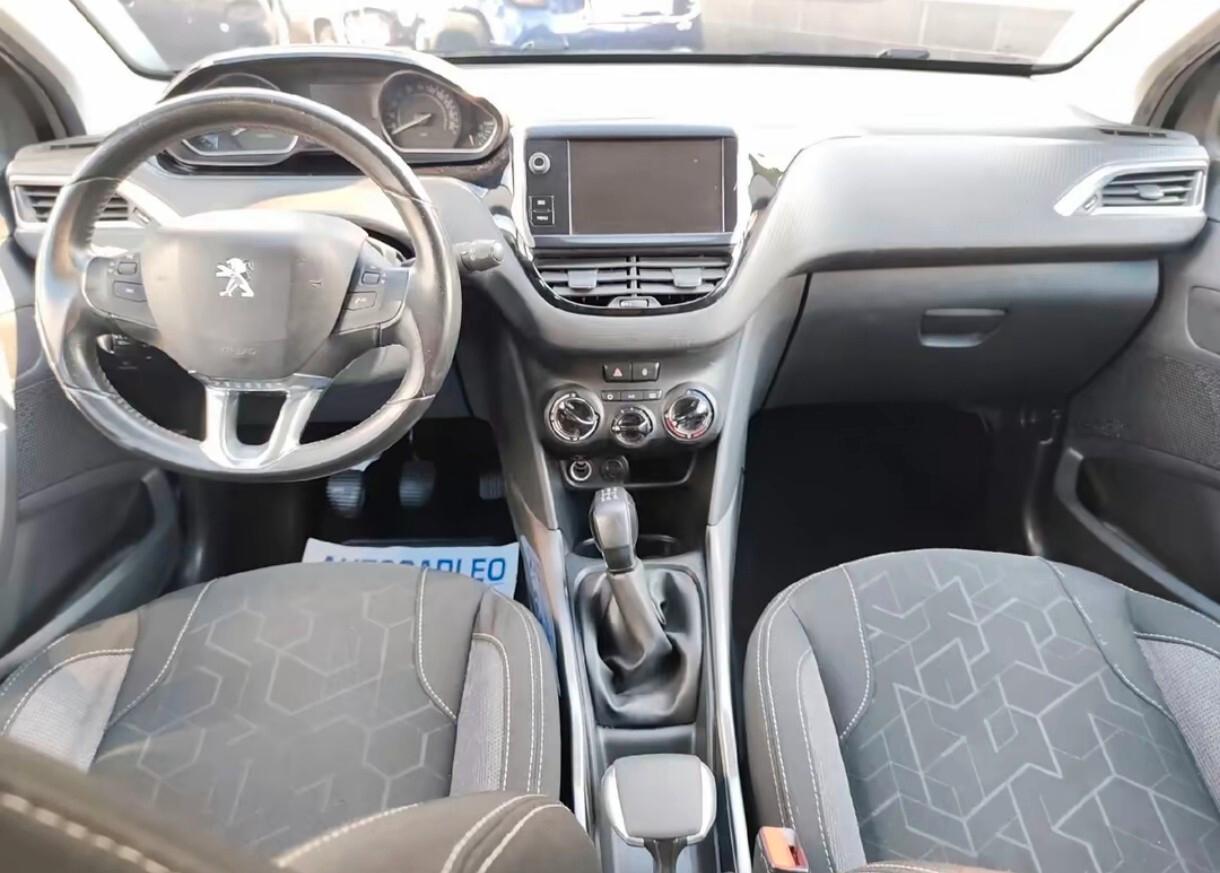 Peugeot 2008 1.6 BlueHDi 100 CV Allure