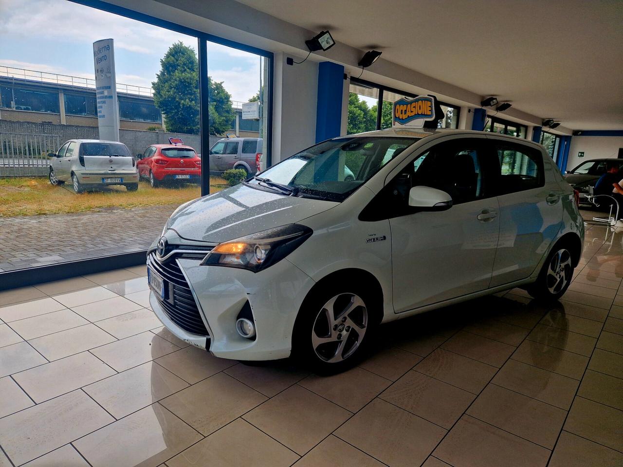 Toyota Auris Toyota yaris hybrid 2016 100000km