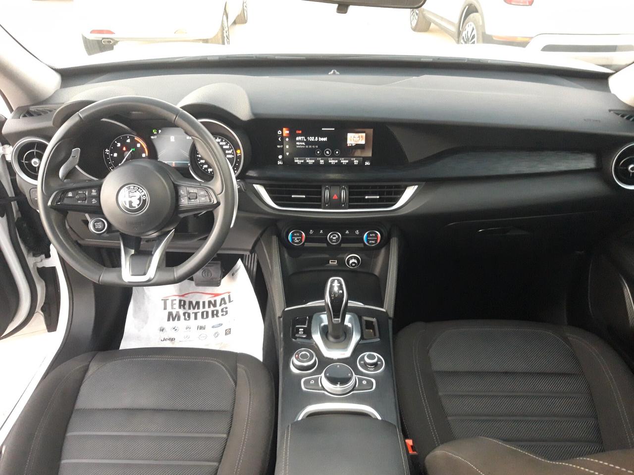 Alfa Romeo Stelvio 2.2 Turbodiesel 190 CV AT8 RWD Business