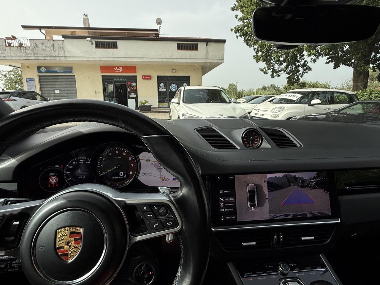 PORSCHE CAYENNE COUPE GTS SPORT CHRONO E-HYBRID