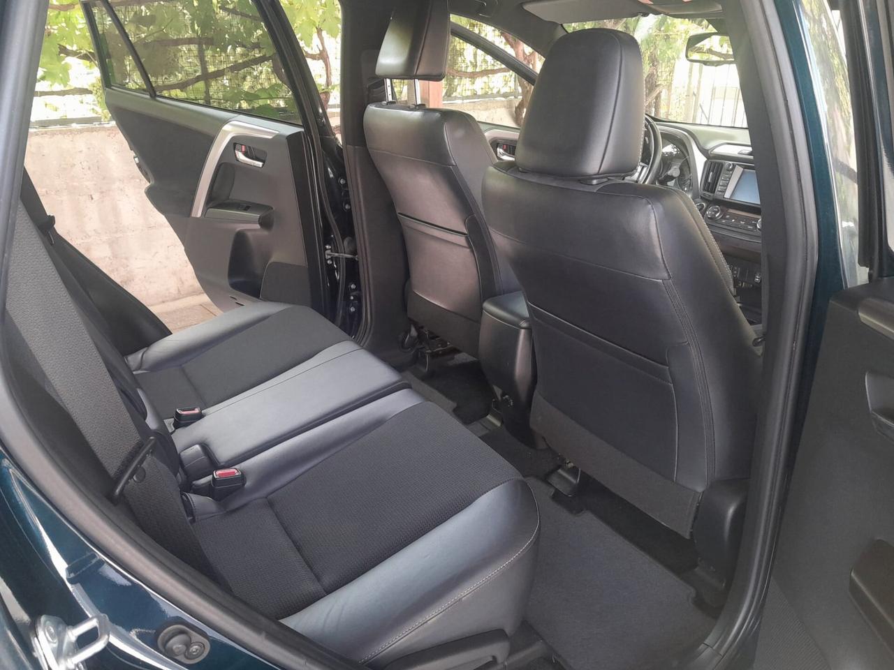 Toyota RAV 4 RAV4 2.0 D-4D 2WD Exclusive