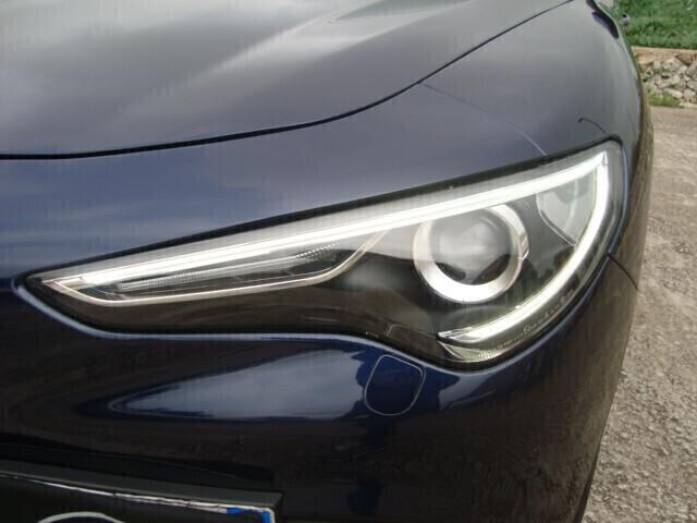 Alfa Romeo Stelvio 2.2 Turbodiesel 210 CV AT8 Q4 Executive