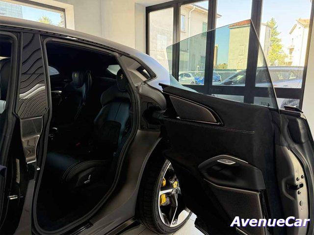 FERRARI Purosangue IVA ESPOSTA FULL FULL OPTIONAL VISIBILE IN SEDE