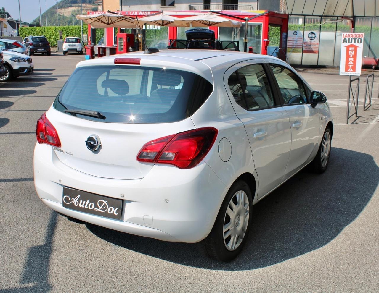 Opel Corsa 1.4 90CV GPL Tech 5 porte PER NEOPATENTATI