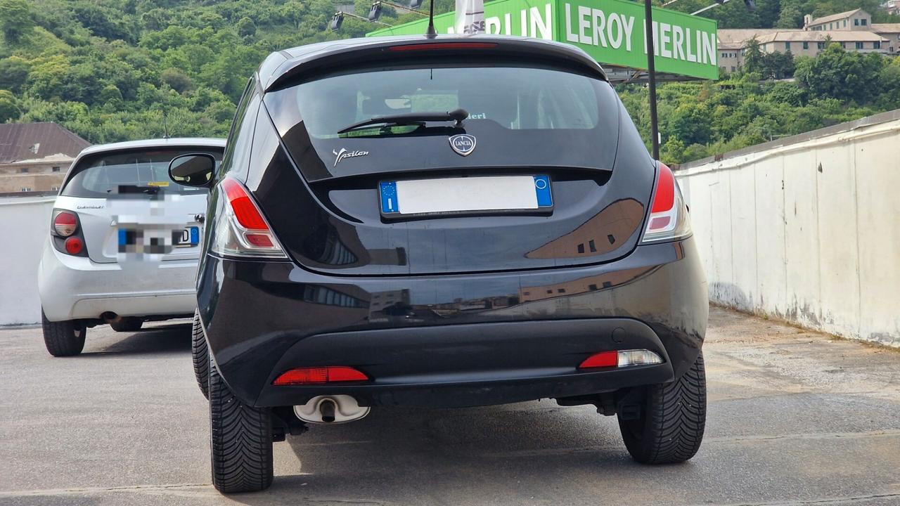 Lancia Ypsilon 1.2 69 CV 5 porte Platinum