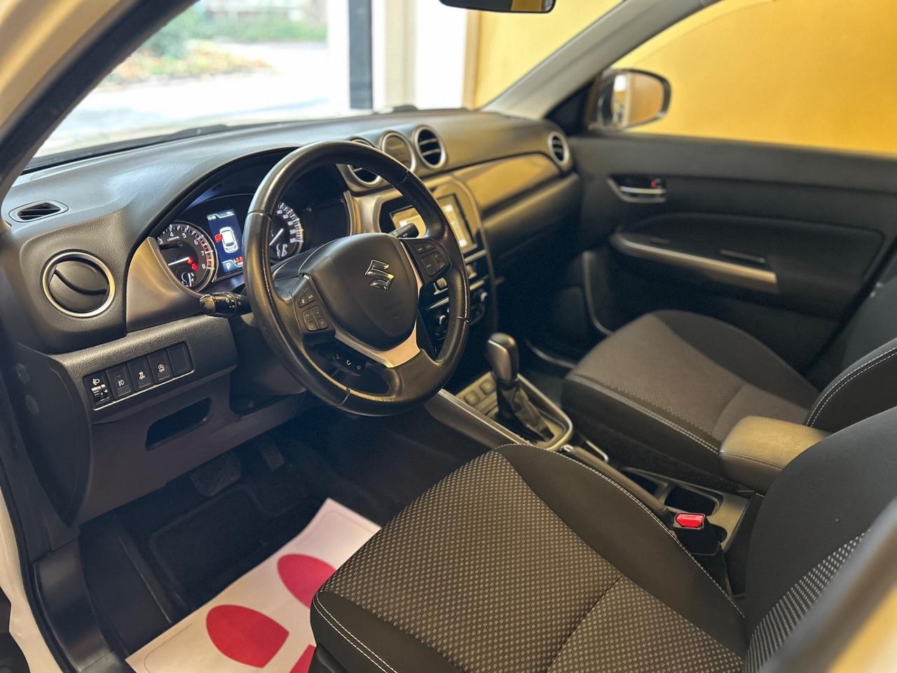 Suzuki Vitara 1.0 Boosterjet Cool 2wd auto *** AUTOMATICA ***