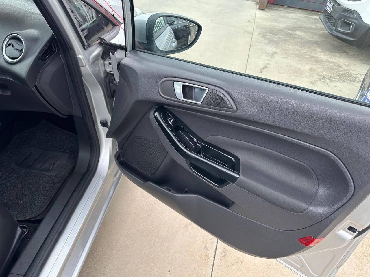 Ford Fiesta Plus 1.2 60CV 5 porte