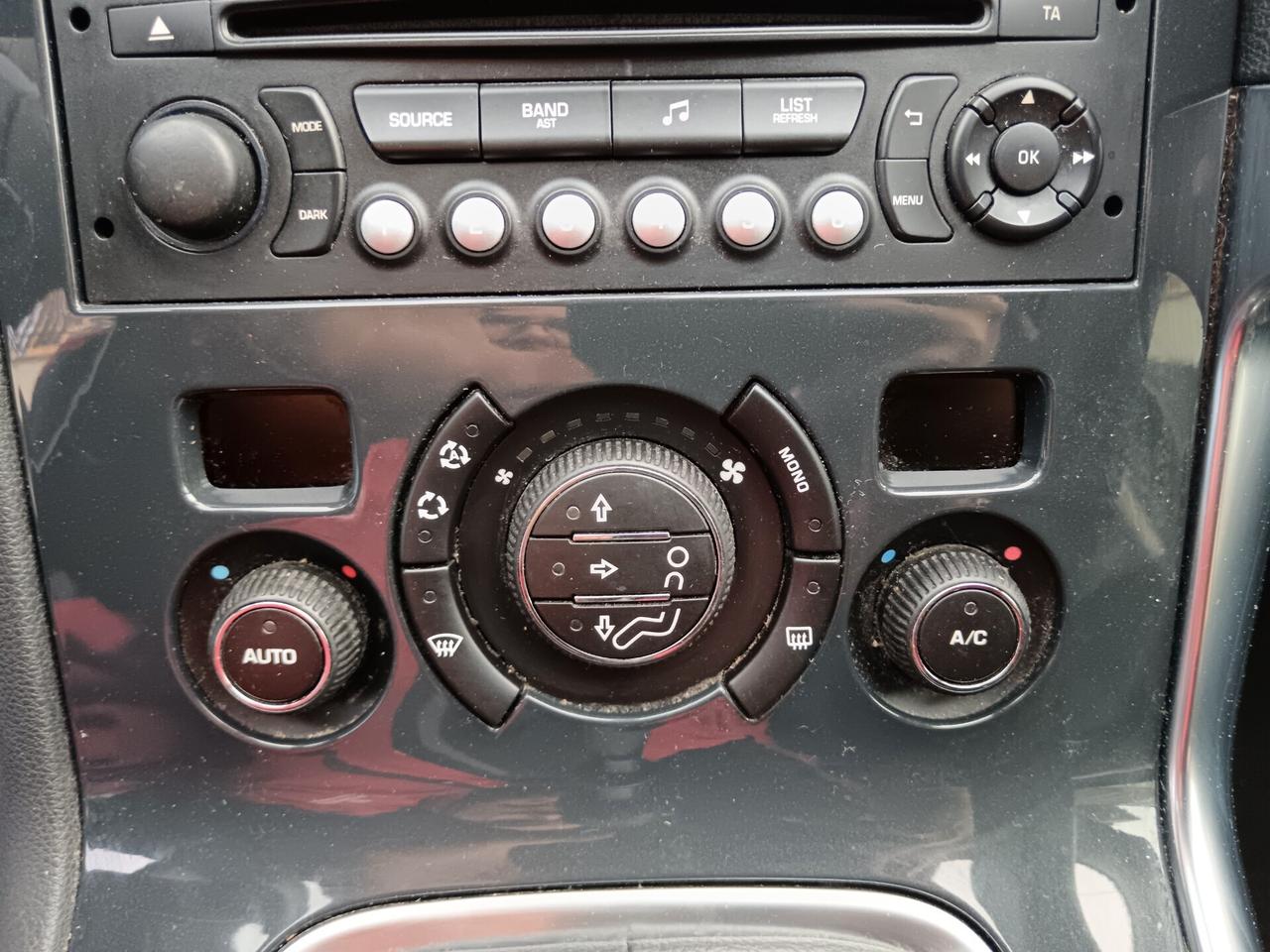 Peugeot 3008 1.6 HDi 115CV BUSINESS - 2014