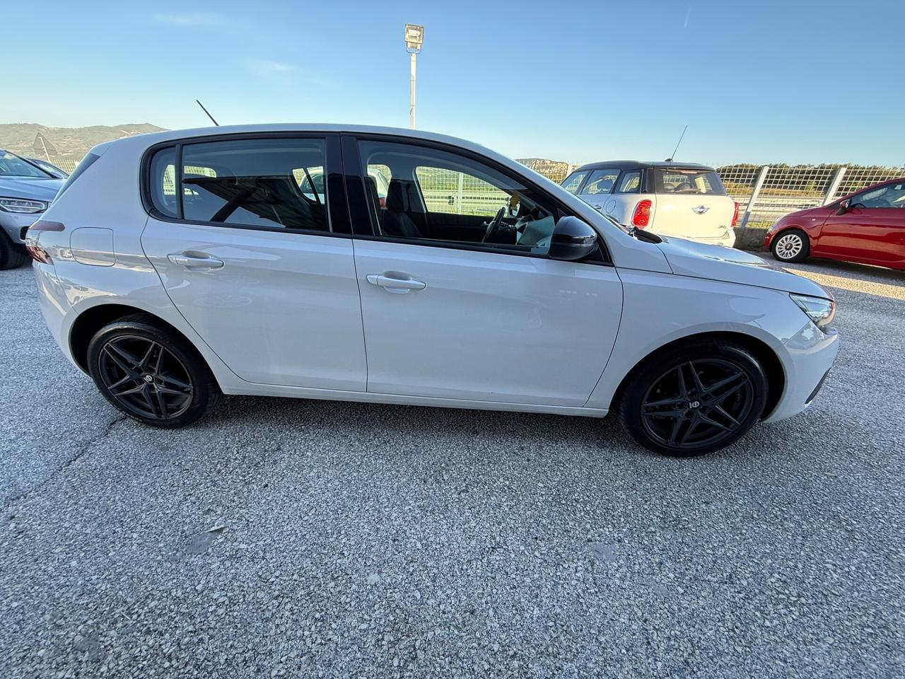 Peugeot 308 BlueHDi 130 S&S Allure