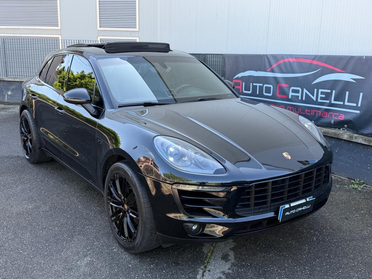 Porsche Macan 3.0 S Diesel FULL TETTO TOTAL BLACK MOTORE NUOVO FATTURATO