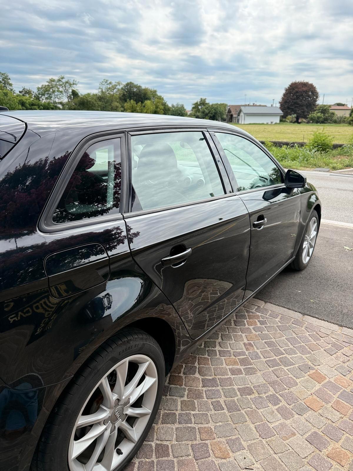 Audi A3 SPB 1.6 TDI clean diesel Ambition