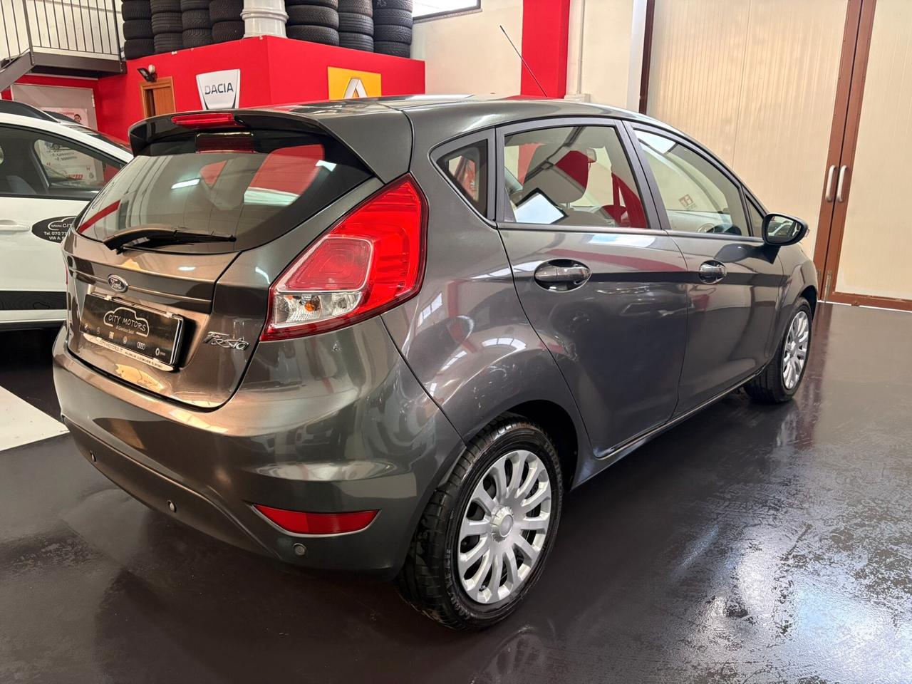 Ford Fiesta 1.5 TDCi 75CV 5 porte Business