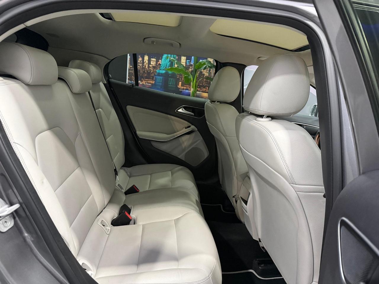 Mercedes-benz GLA 200 d Sport-2015
