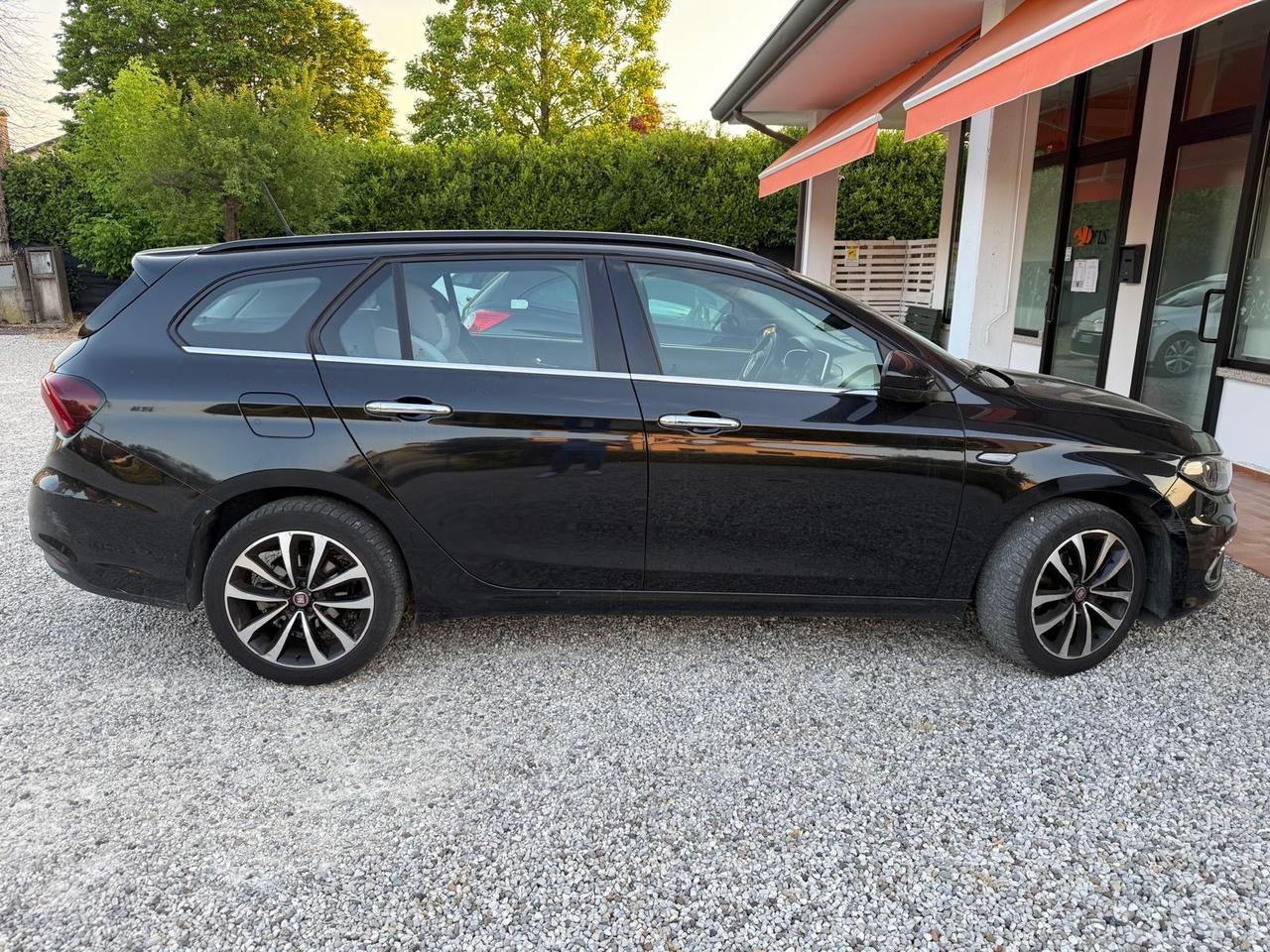Fiat Tipo 1.6 Mjt S&S DCT SW S-Design