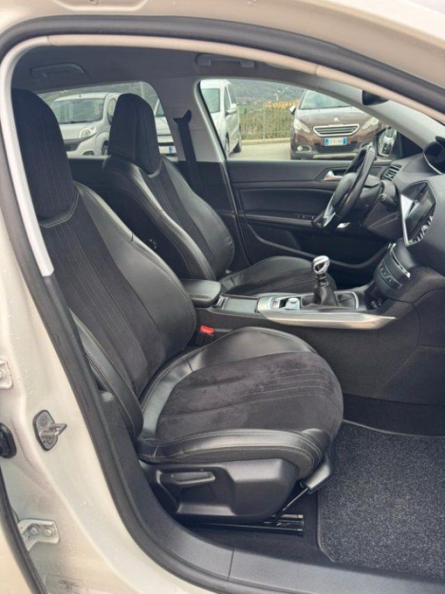 PEUGEOT 308 BlueHDi 120 S&S Allure